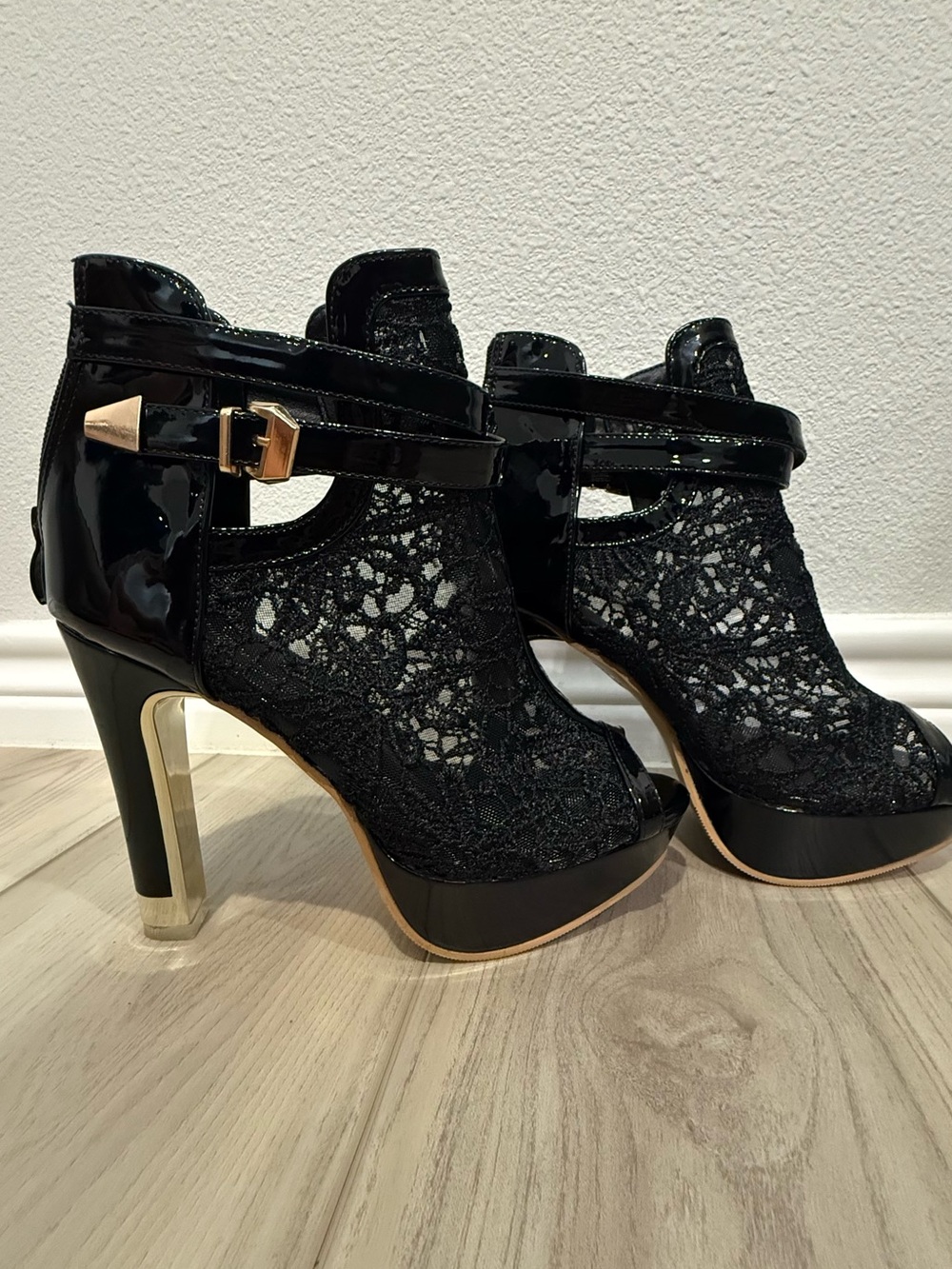 Black Lace Peep-Toe Platform Heels with Gold Accent, 2 available!